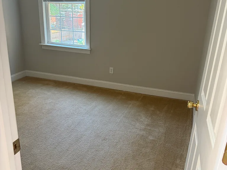 1301 Idlewood Ave — Photo 7