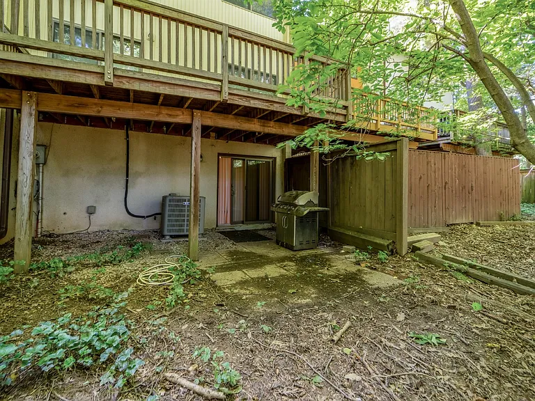 2455 Pyrenees Ct — Photo 33