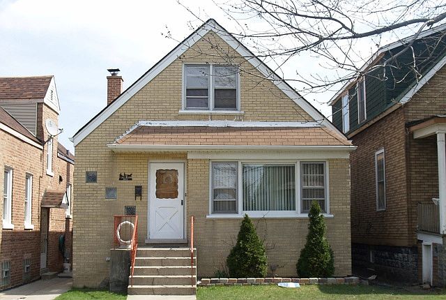 1st image of 2611 N Mulligan Ave #1