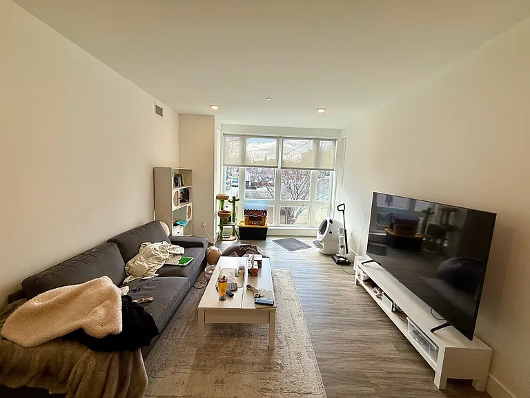 386 Market St #304 — Photo 6