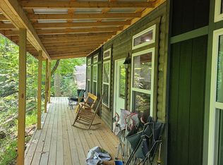 35 Mountain Laurel Rd, Campton, KY 41301