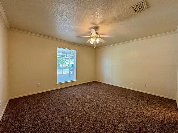 5th image of 1309 Chapelwood Dr