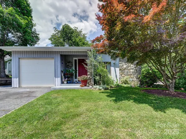 110 Aurora Dr, Asheville, NC 28805