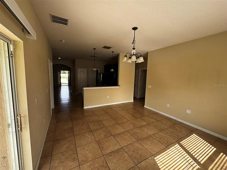 3903 Skipper Ct — Photo 17