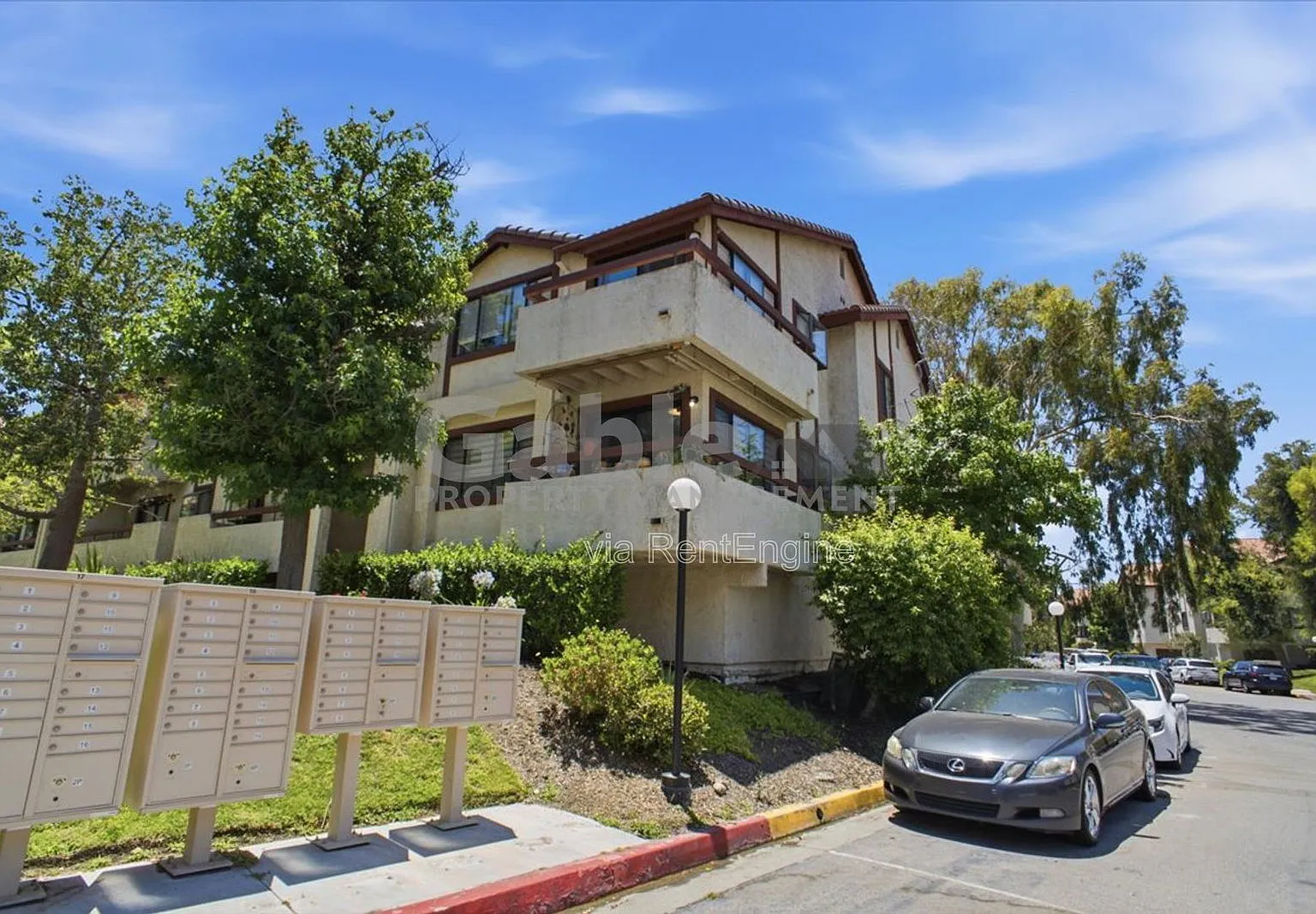3 bed, 2.0 bath, 950 sqft, $2,650 — Photo 1