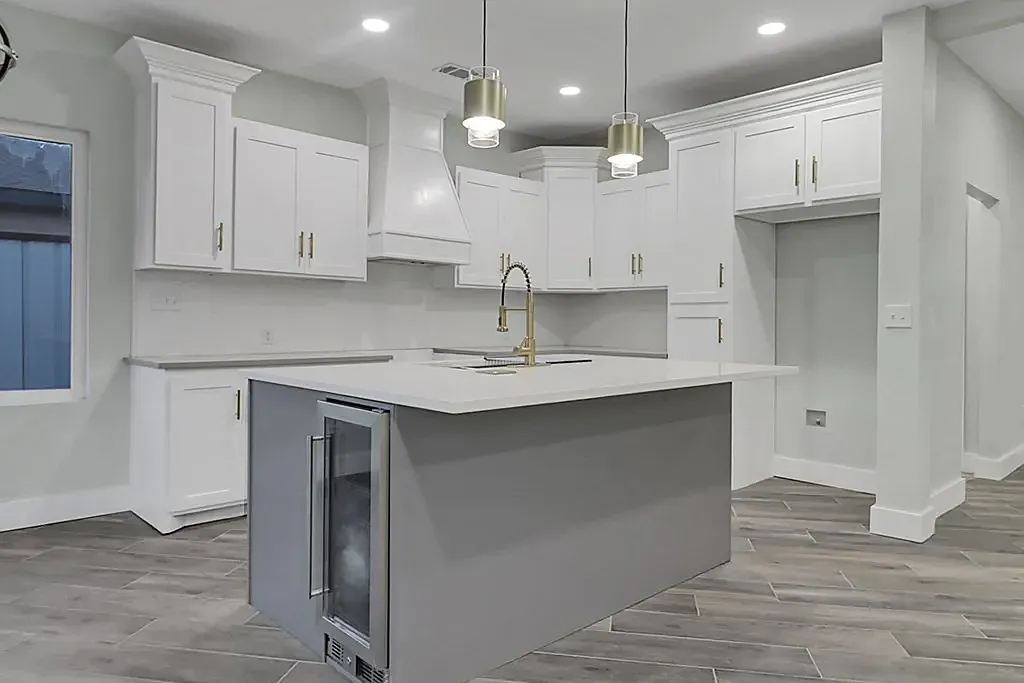 3 bed, 3308 sqft, $3,500 — Photo 4