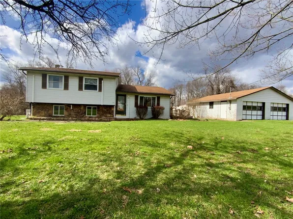 292 Tomlinson Run Church Rd, Georgetown, PA 15043