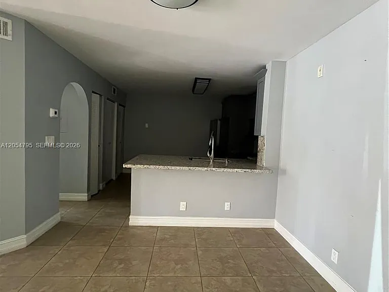 5801 Riverside Dr #104B3 — Photo 8