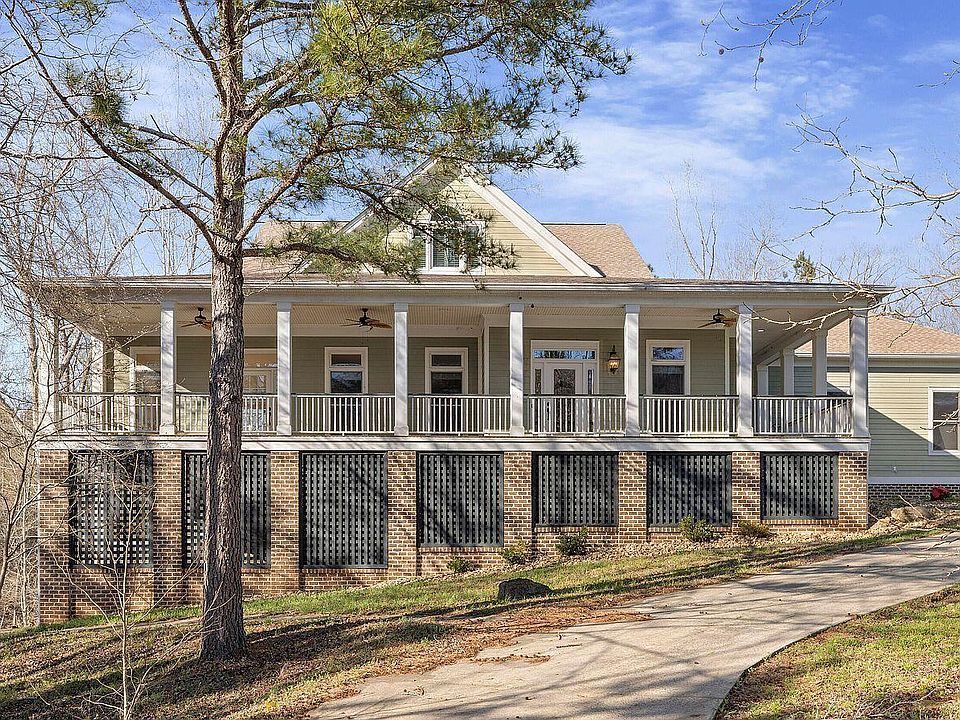 1st image of 405 Saint Johns Drive