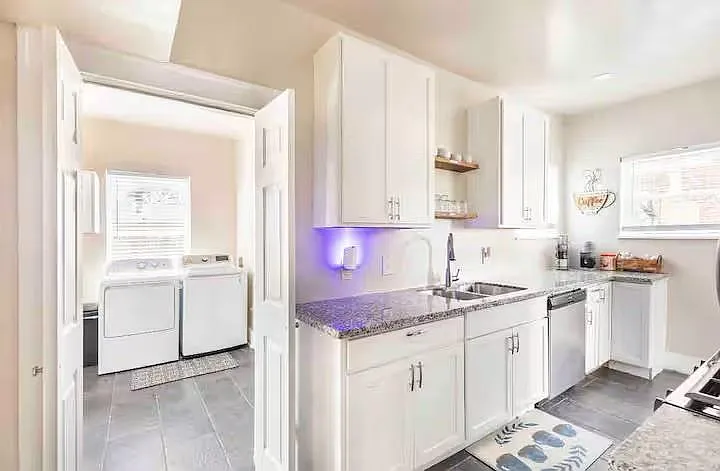 2108 Berry St — Photo 10
