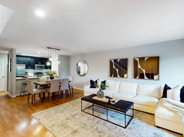 2201 The Alameda APT 27, Santa Clara, CA 95050