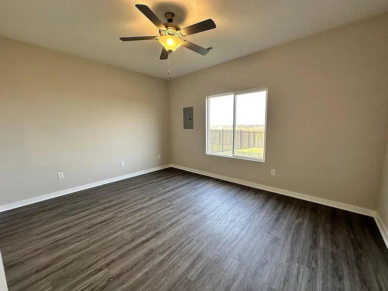 13407 W Haskell Ct — Photo 23