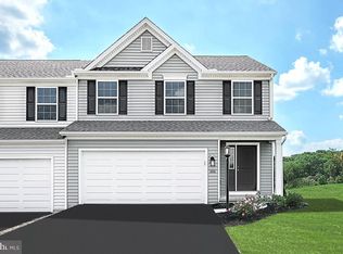 102 Easton Dr, Duncannon, PA 17020