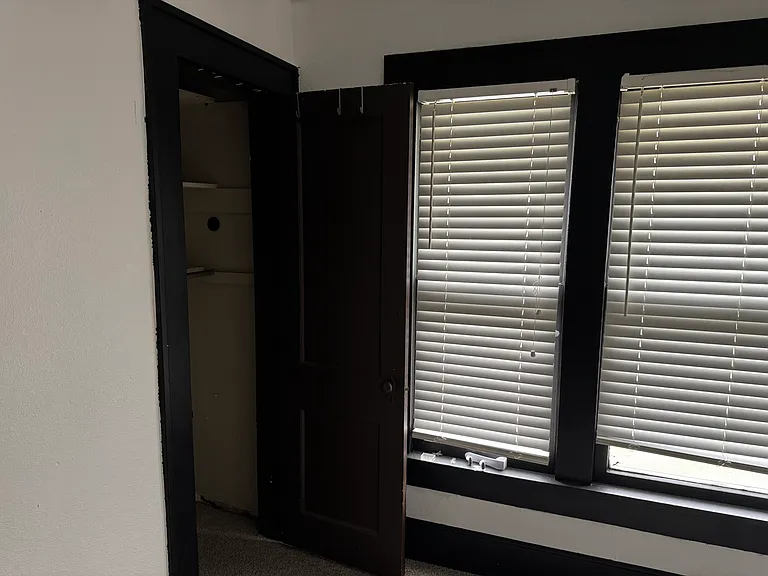 1811 W Easton Ct — Photo 9