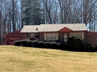 2208 Pickens Hwy, West Union, SC 29696