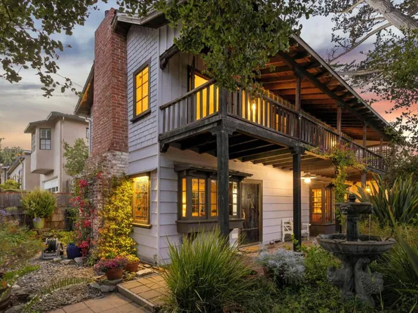 1122 Harrison St, Monterey, CA 93940