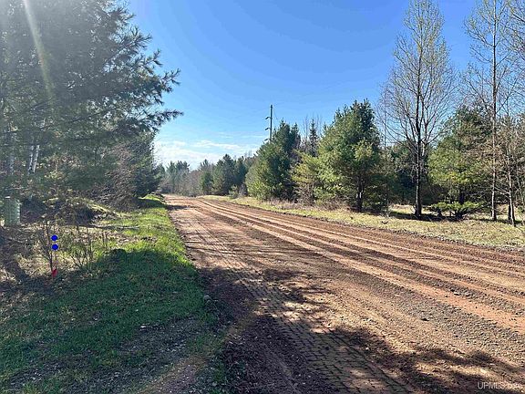 3rd image of 10344 East Rd
