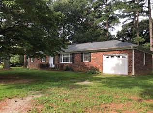 222 Maryfox Rd, Tappahannock, VA 22560