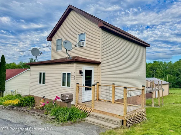 608 1st St, Forest City, PA 18421