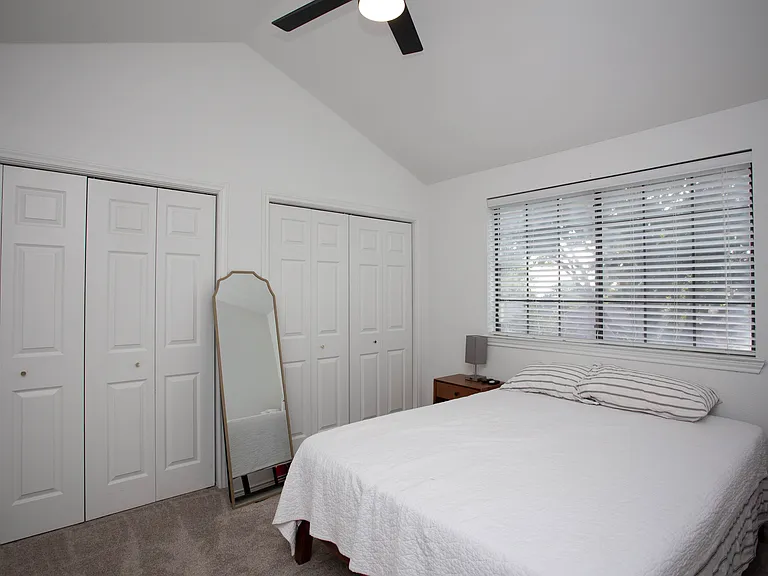 2521 Stanford Ct — Photo 13
