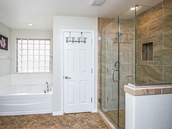 Master tub & tile shower