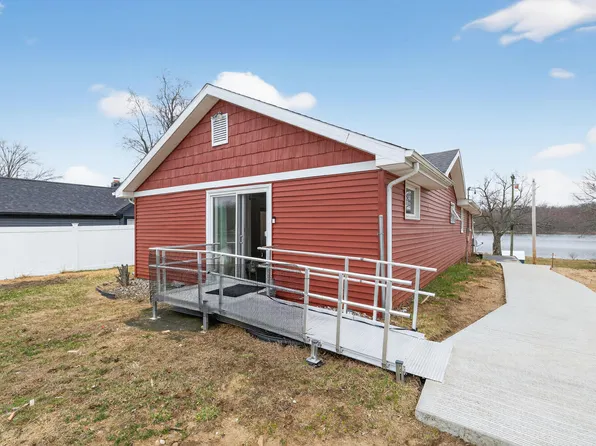 69907 Sunset Blvd, Union, MI 49130