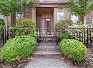 32 N Sumner St, Portland, OR 97217