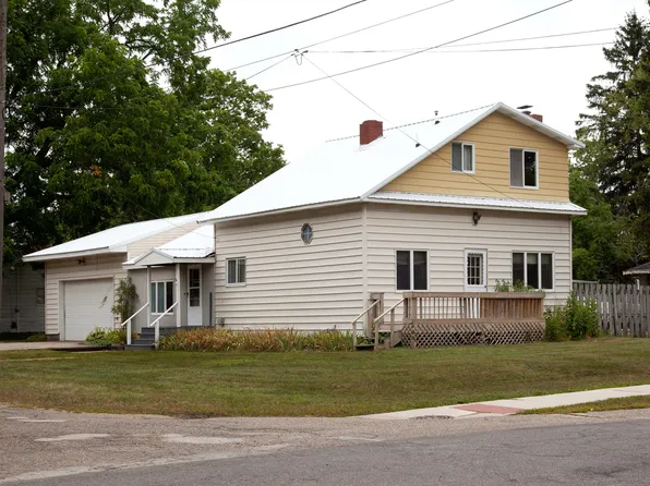 12210 Stafford St, Ravenna, MI 49451