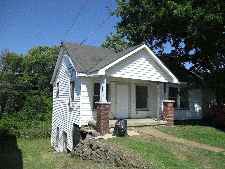 1st image of 710 Cumberland Dr