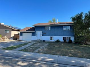 3923 Sheffield Ln, Pueblo, CO 81005