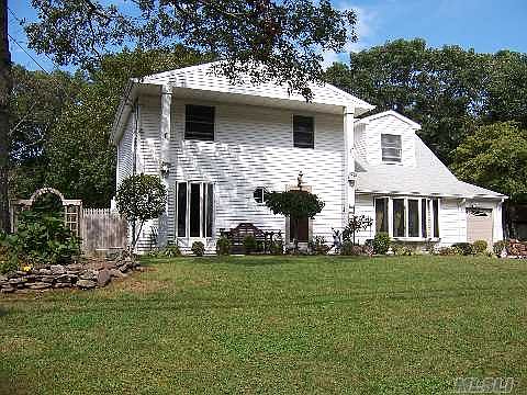 2nd image of 10 Westcliff Dr