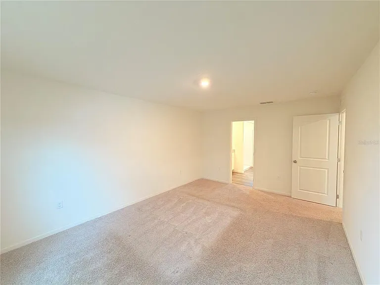 733 James Ct — Photo 28