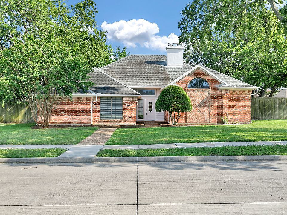 1st image of 4204 Dundee Ln