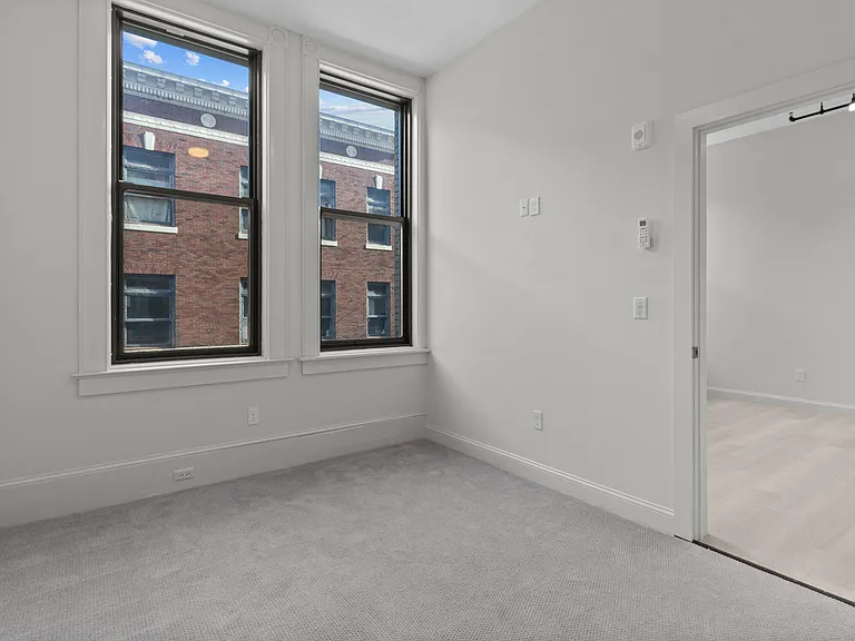 105 William St #206 — Photo 11
