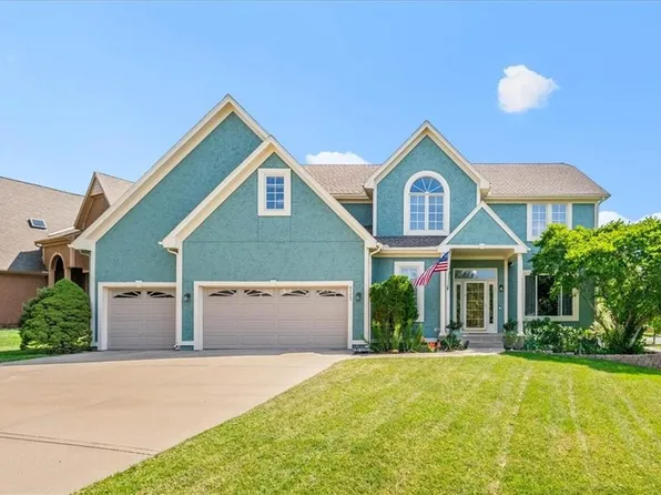 8123 W 129th Ter, Overland Park, KS 66213