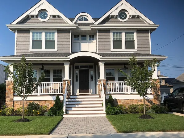 17 W Colmar Cir, Margate, NJ 08402