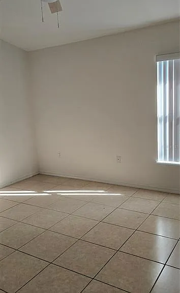 120 Reserve Dr — Photo 5