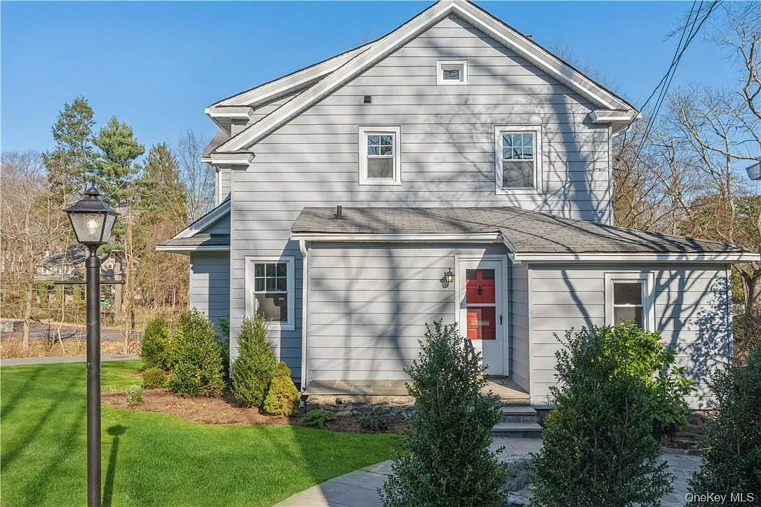 3 bed, 2.5 bath, 1852 sqft, $11,000 — Photo 3