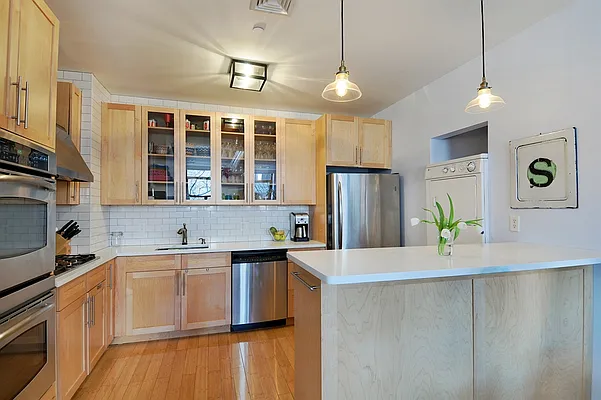 Rented by Corcoran | media 13