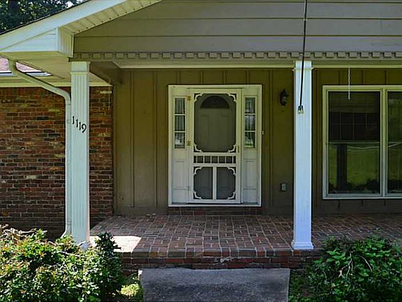 2nd image of 1119 McCormick Way SW