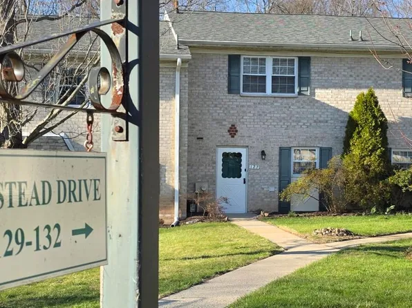 127 Hampstead Dr #127, Ambler, PA 19002