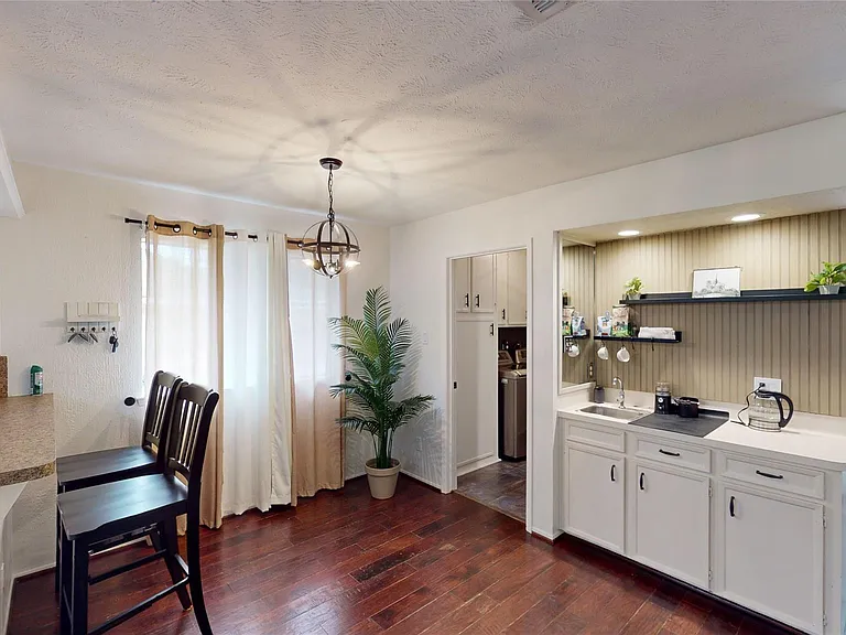 3819 Brook Shadow Dr — Photo 8