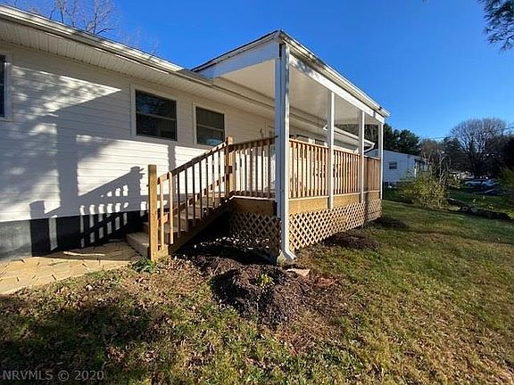 3rd image of 400 North Dr