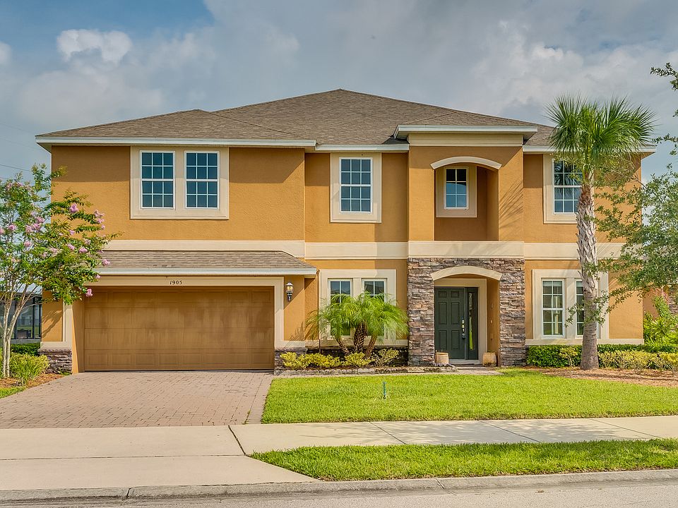 1st image of 1905 Plantation Oak Dr
