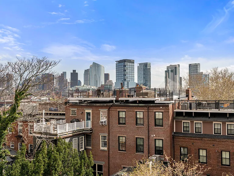 40 Chestnut St #2 — Photo 21