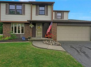 185 Pleasant View Dr, Lancaster, NY 14086