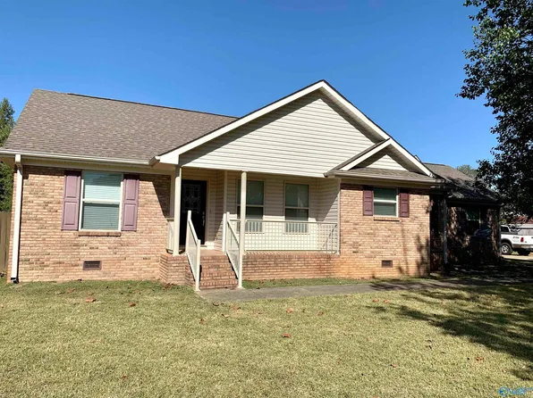 134 Brookview Dr, Hazel Green, AL 35750