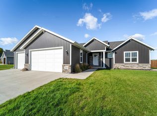 3384 E Aquamarine Ave, Appleton, WI 54913