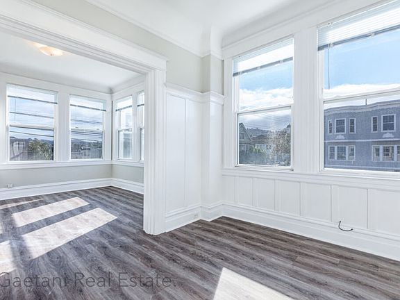 2nd image of 1393 Guerrero St APT 4