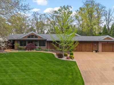 18 Woodoaks Trl, Saint Louis, MO, 63124